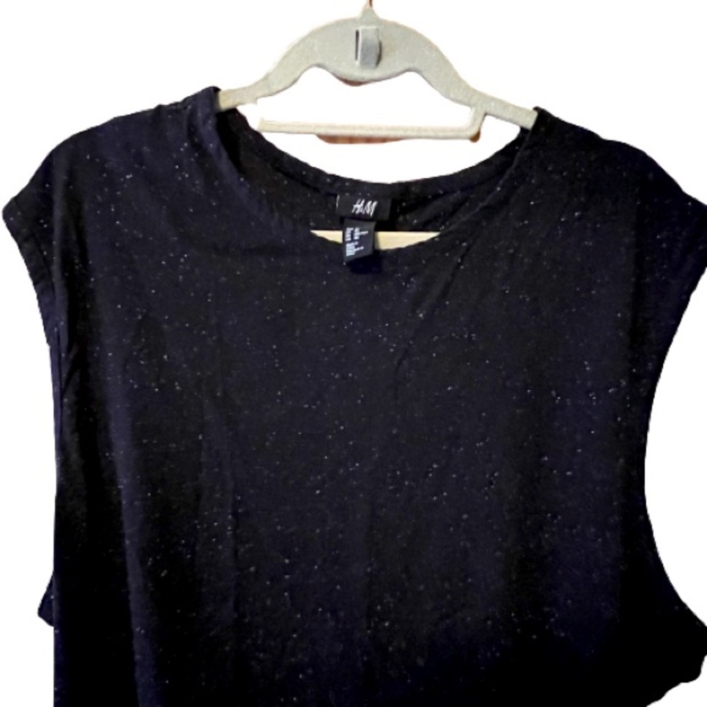 H&M Men’s XL muscle tee